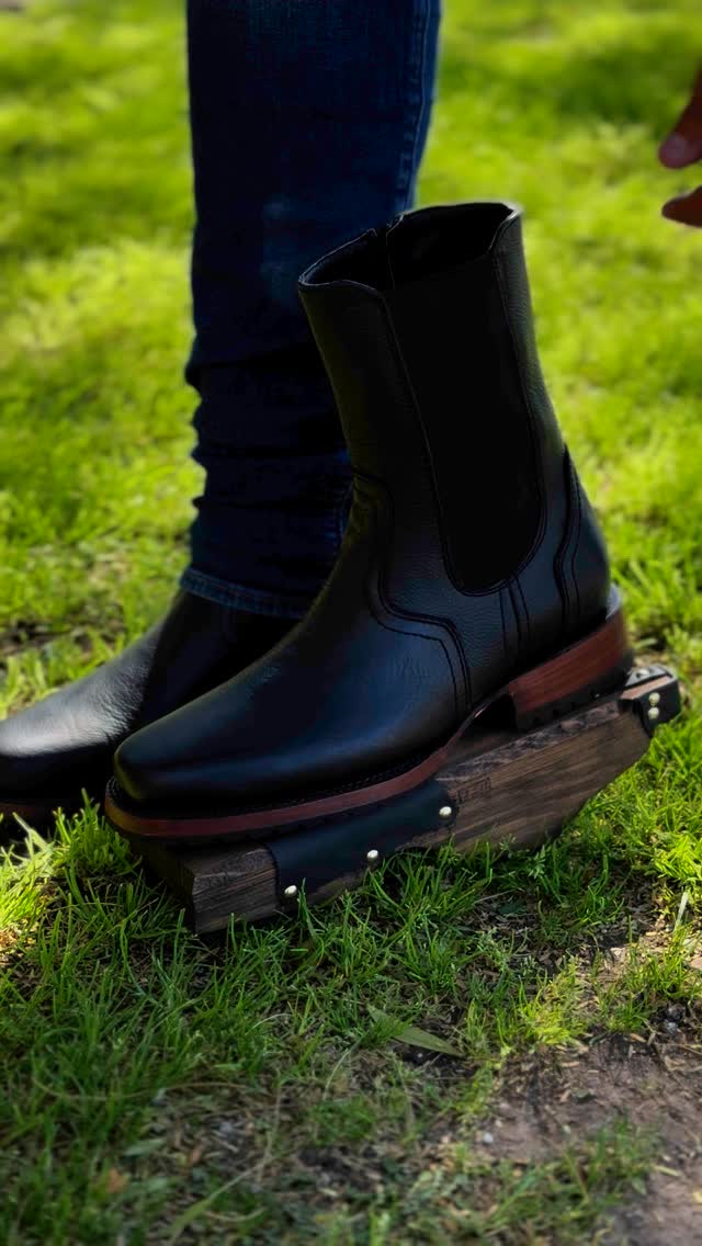 New Handmade Italian Cowhide Boots