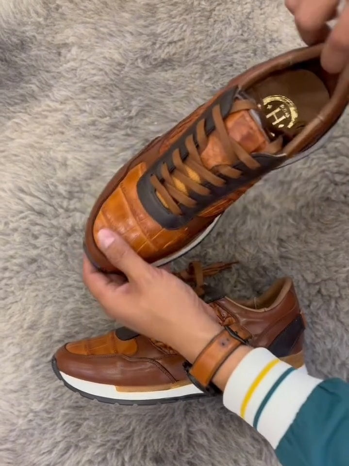 Low-top Leather Sneakers