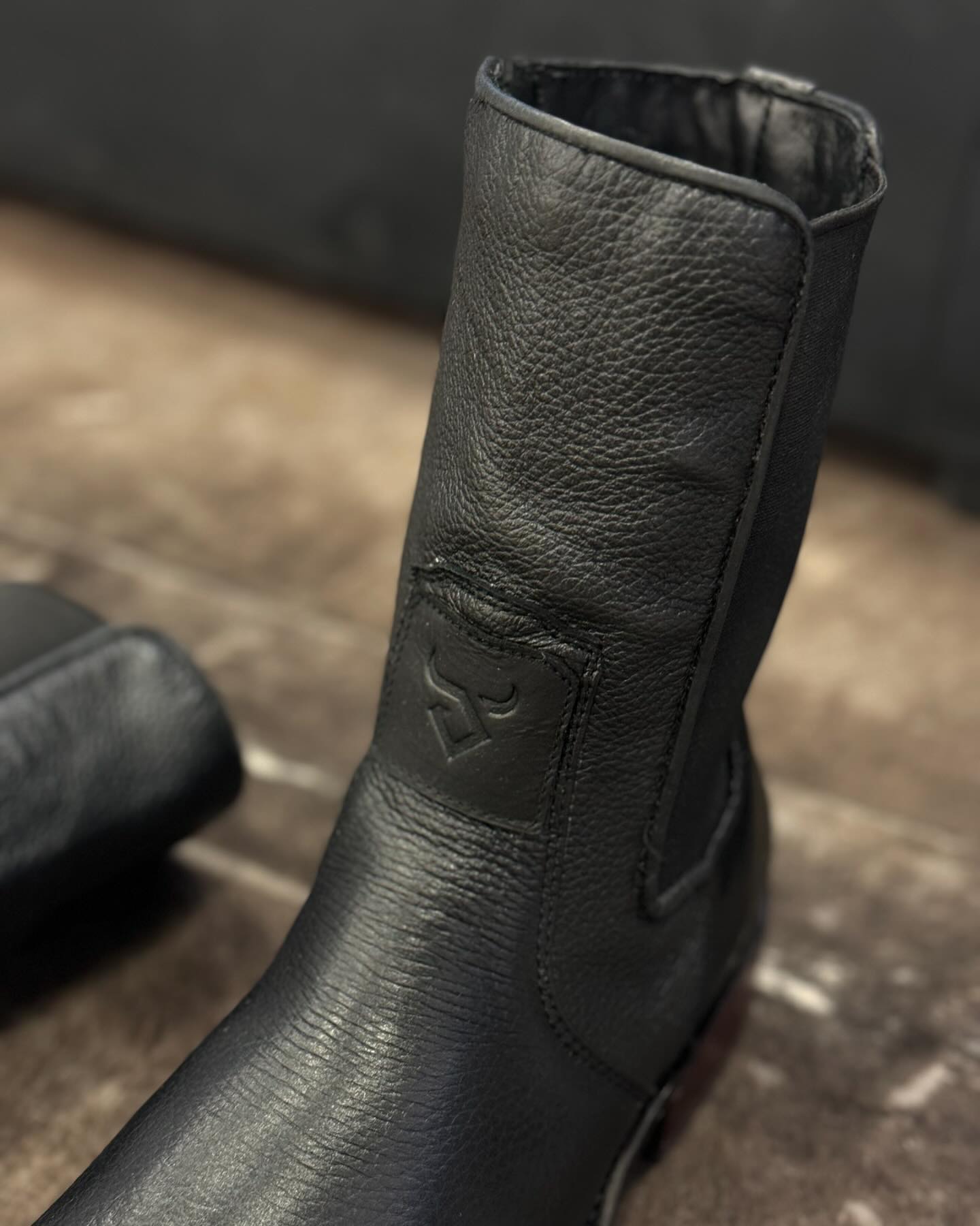 New Handmade Italian Cowhide Boots