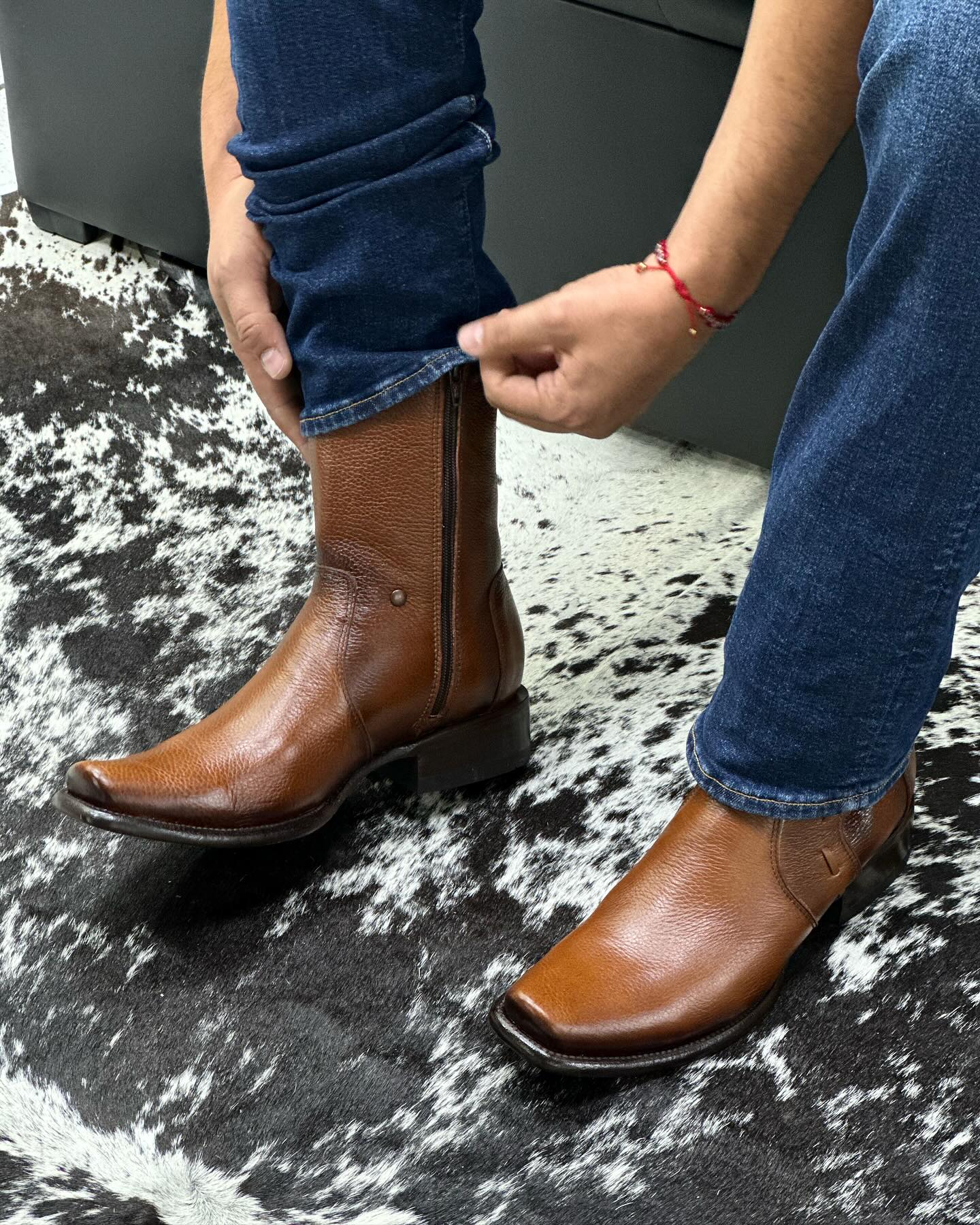 Vintage Texted Knight Boots