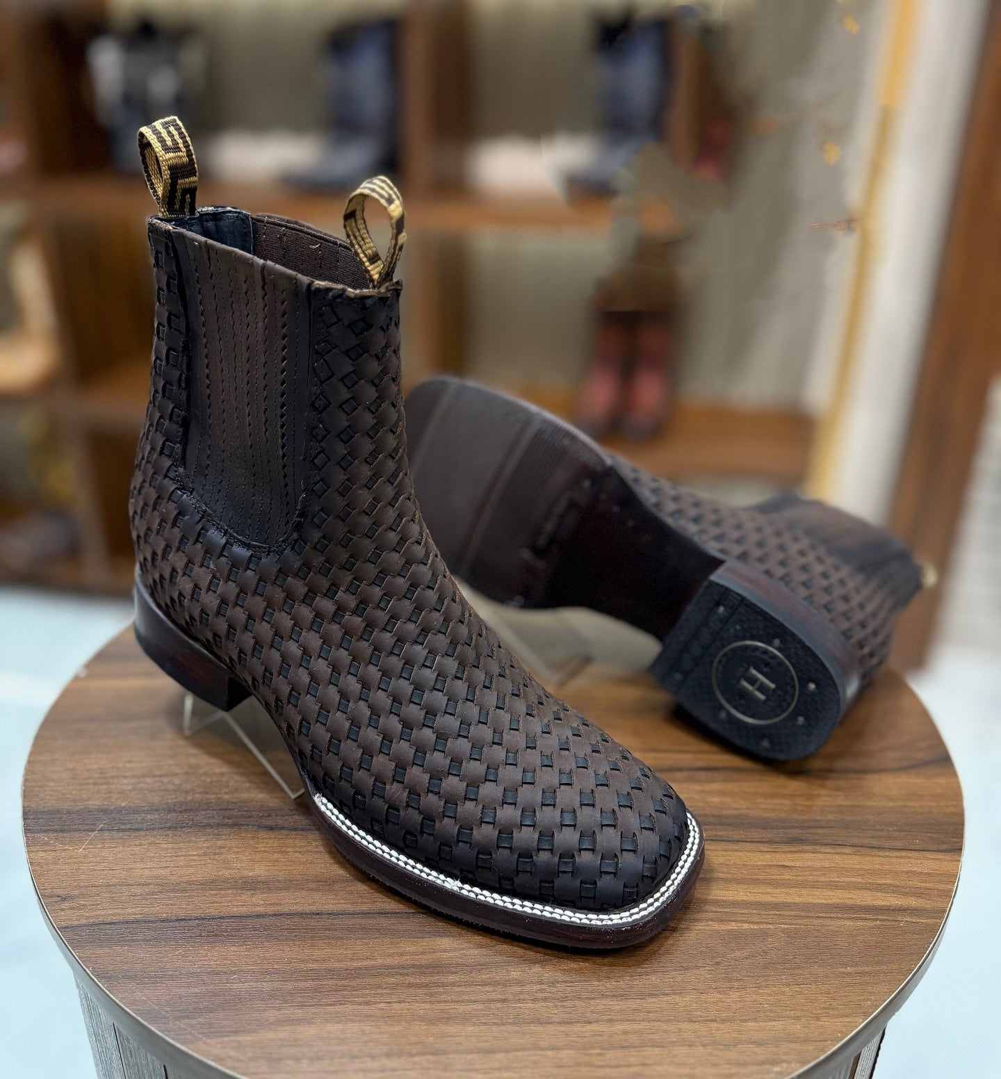 Men's Hand Knit Mesh Boots