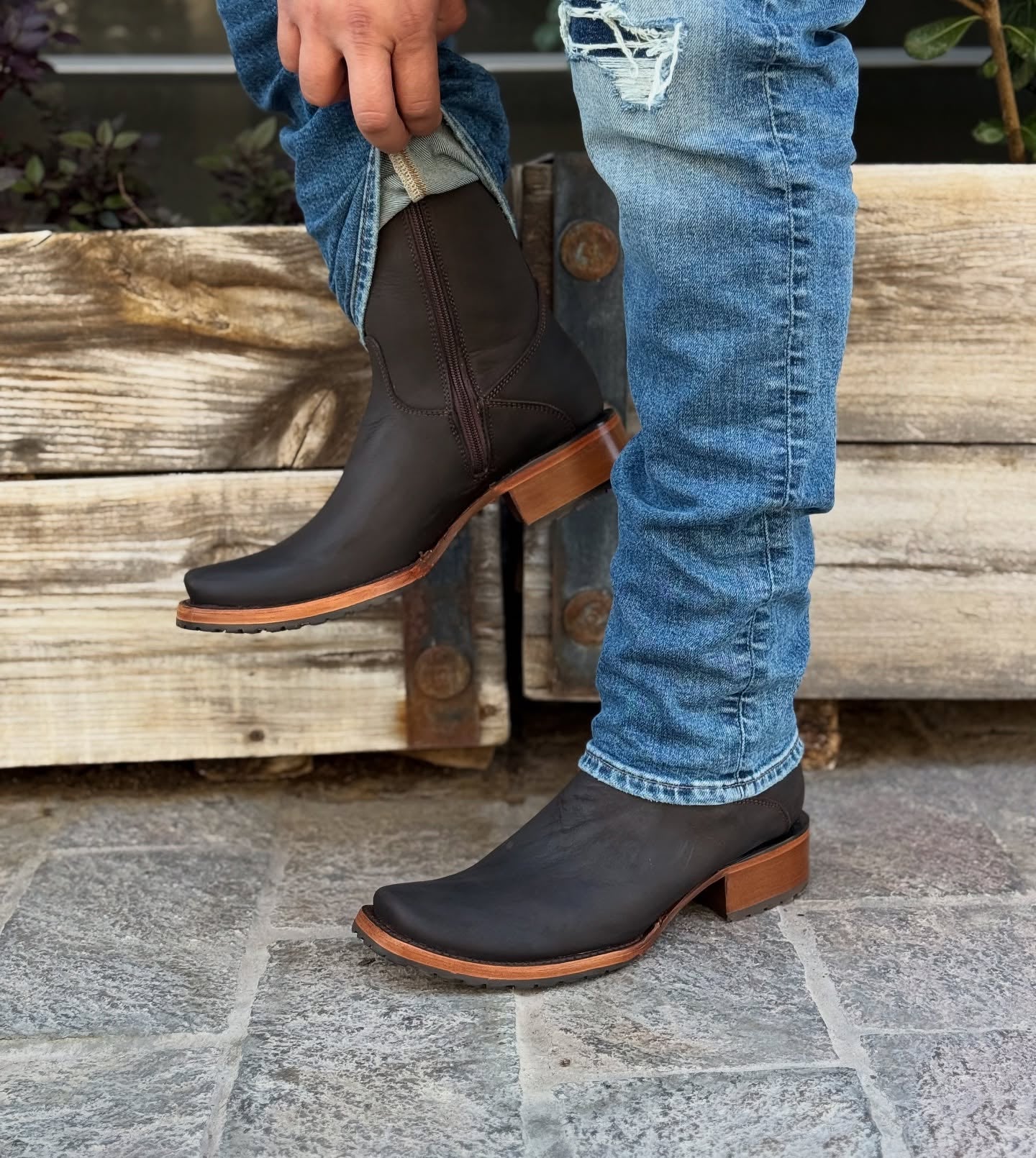 Vintage Texted Knight Boots