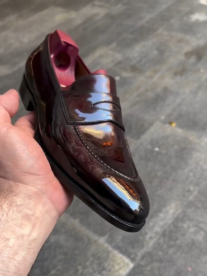 Vintage Cowhide Tuxedo Moccasin