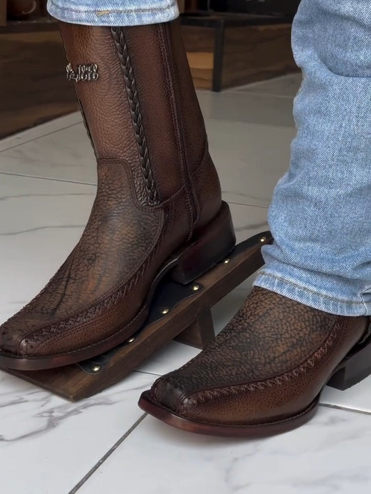 Leaf Stripe Textured Boots