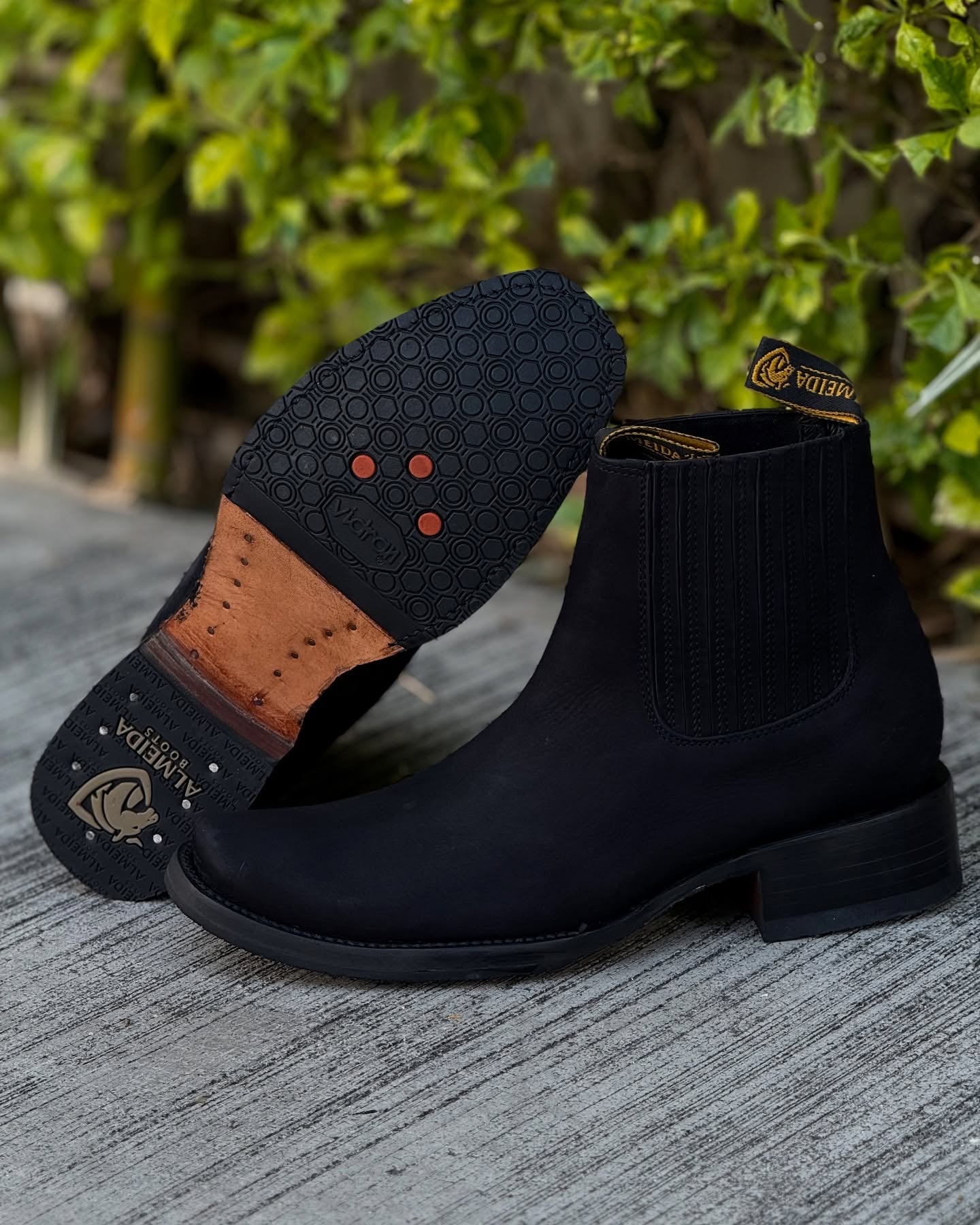 Original Design Cowhide Cowboy Boots