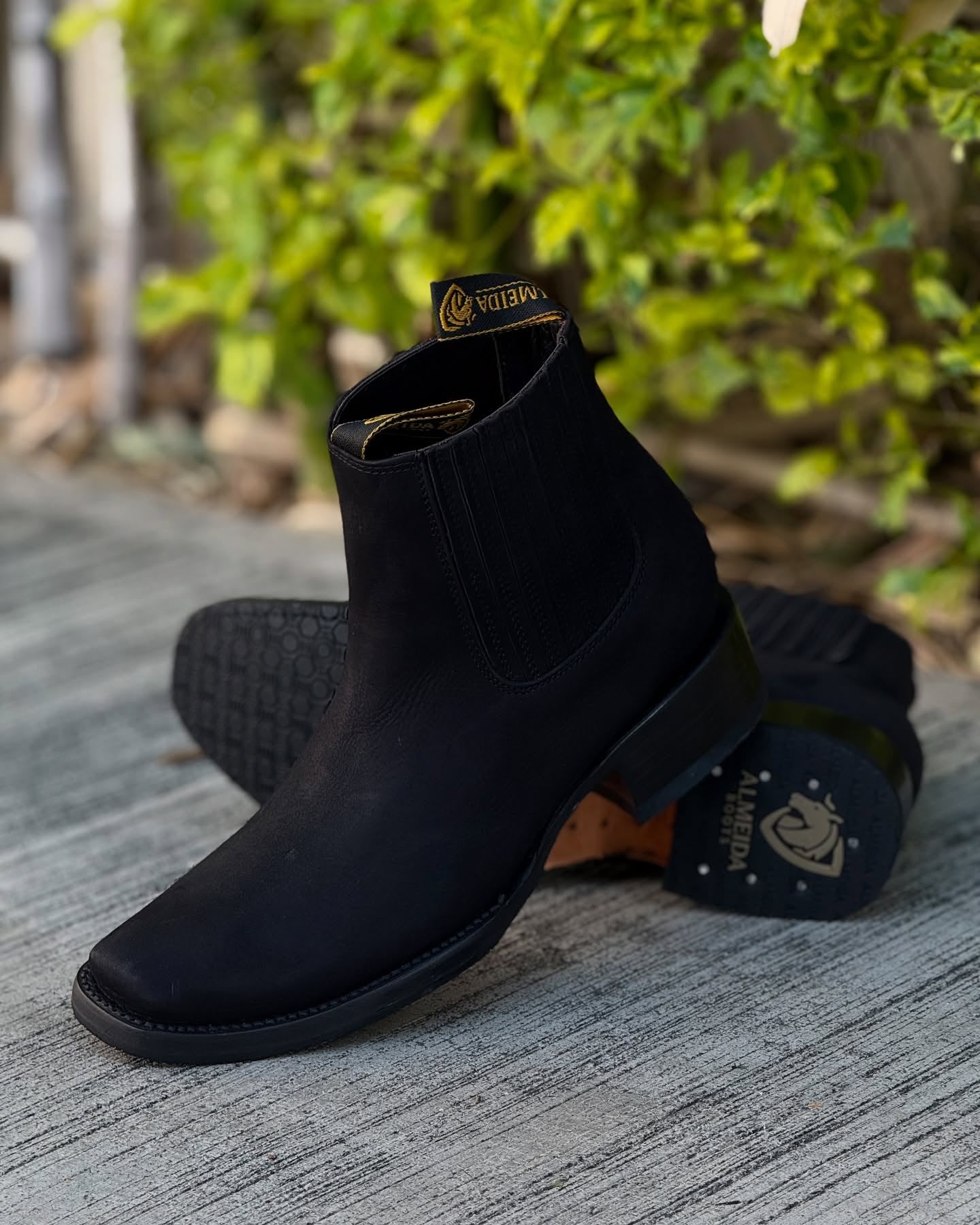 Original Design Cowhide Cowboy Boots
