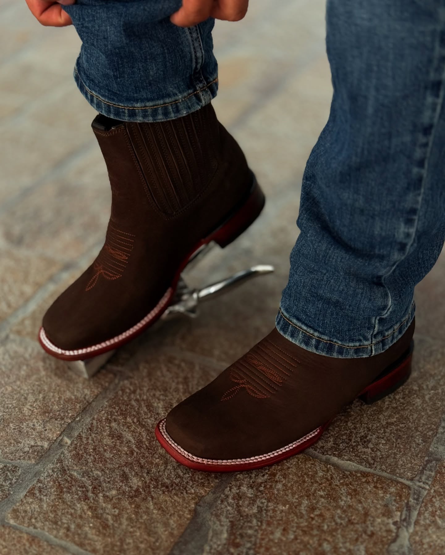 Hand-embroidery Vintage Bulldog Boots