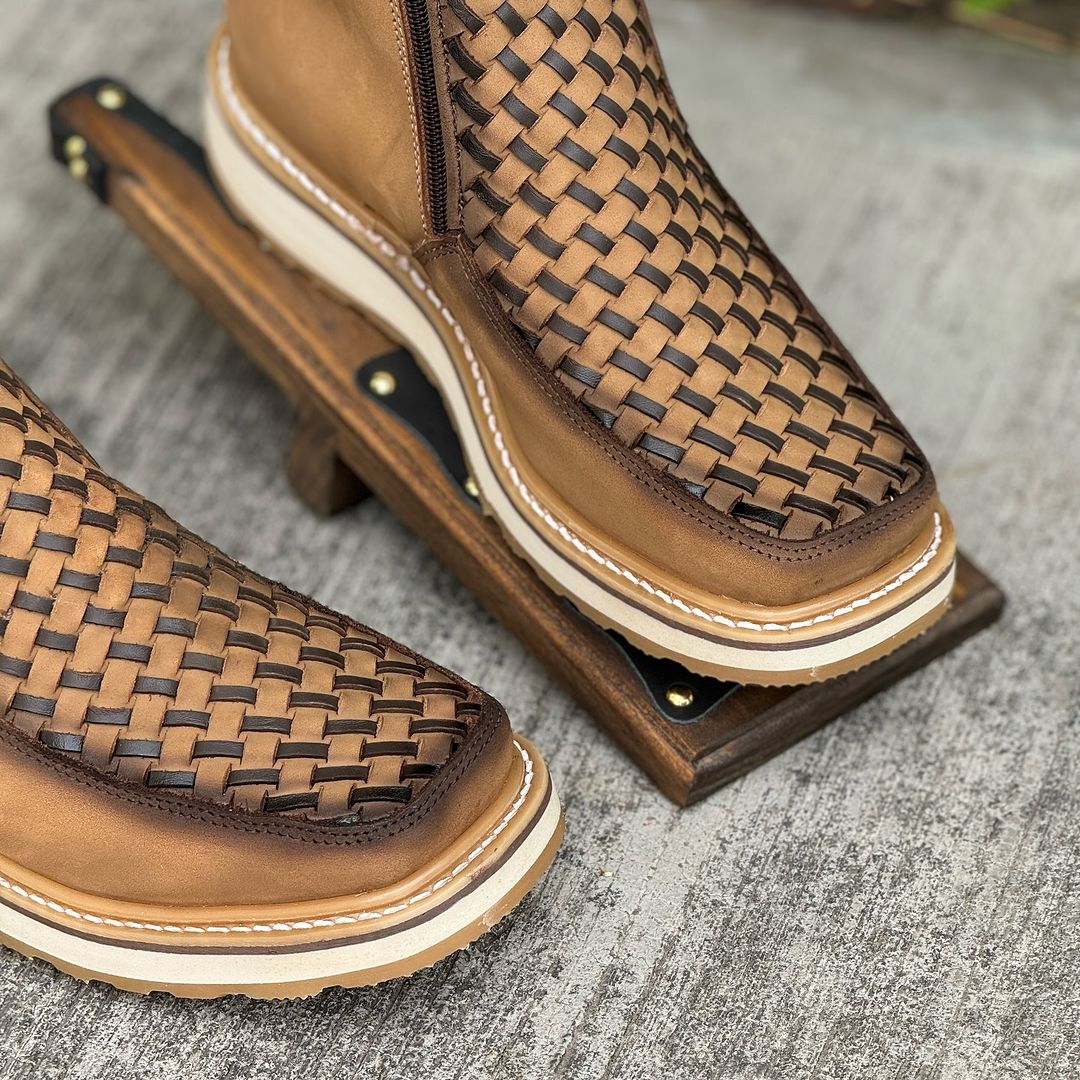 Handcrafted Western Cowboy Boots
