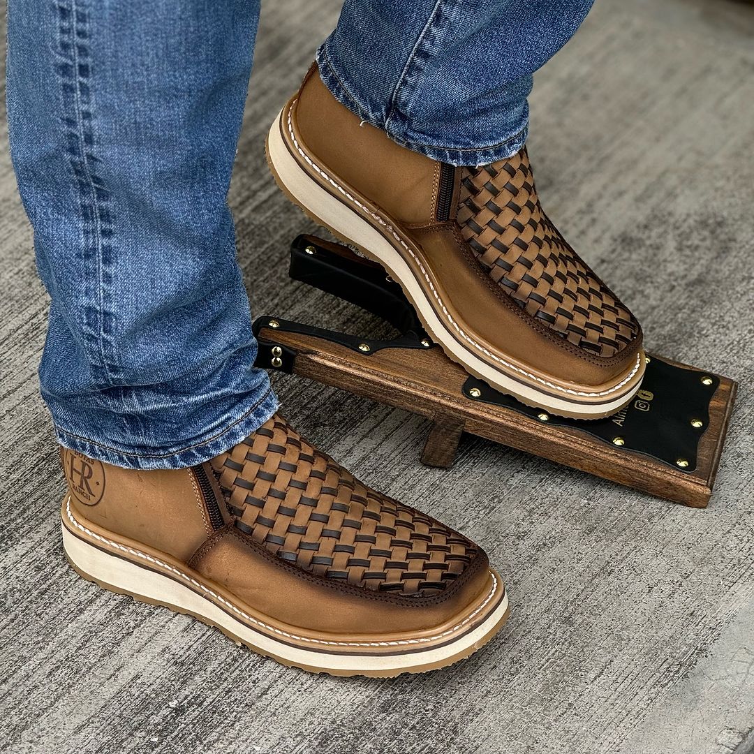 Handcrafted Western Cowboy Boots