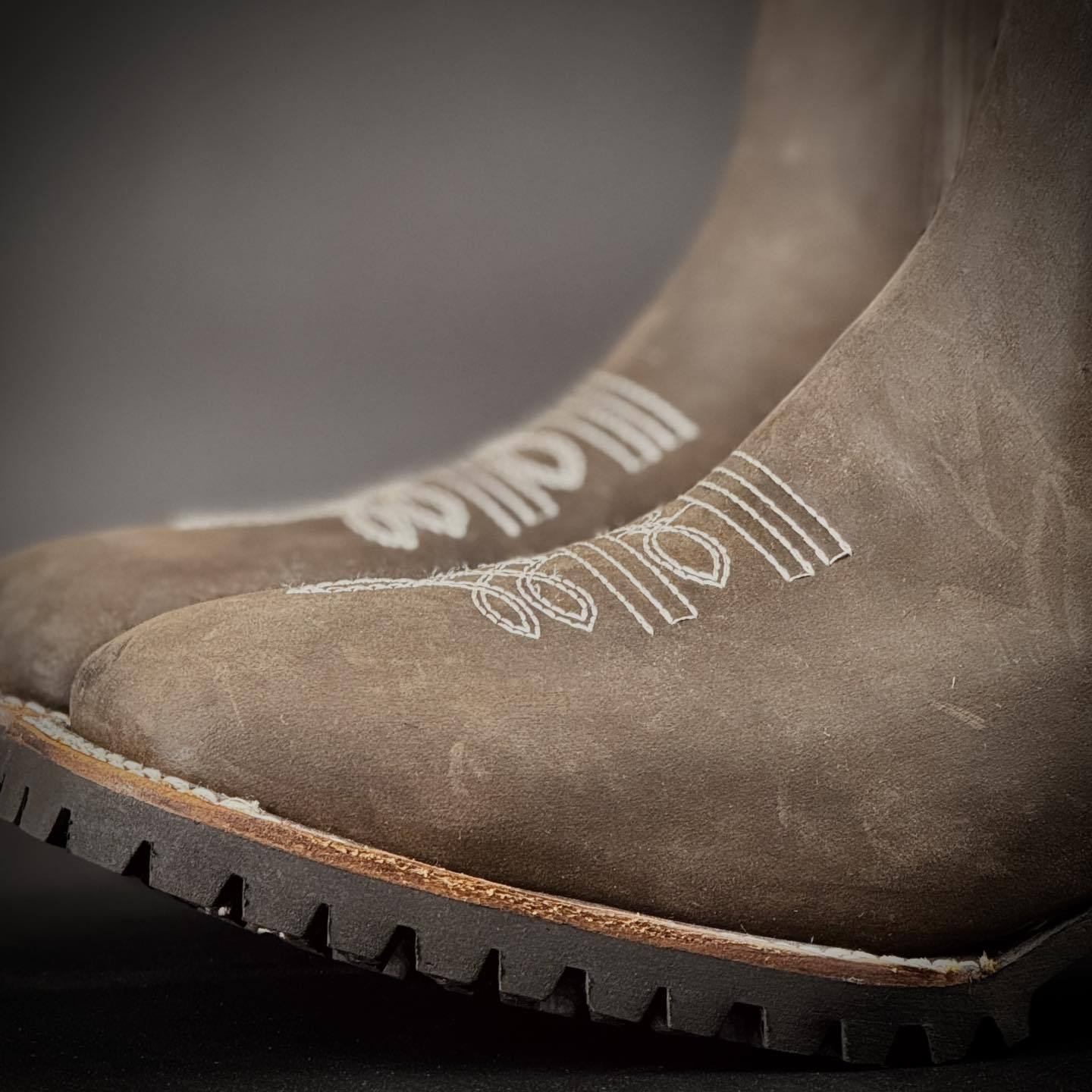 Hand Embroidered Men's Ostrich Square Head Boots