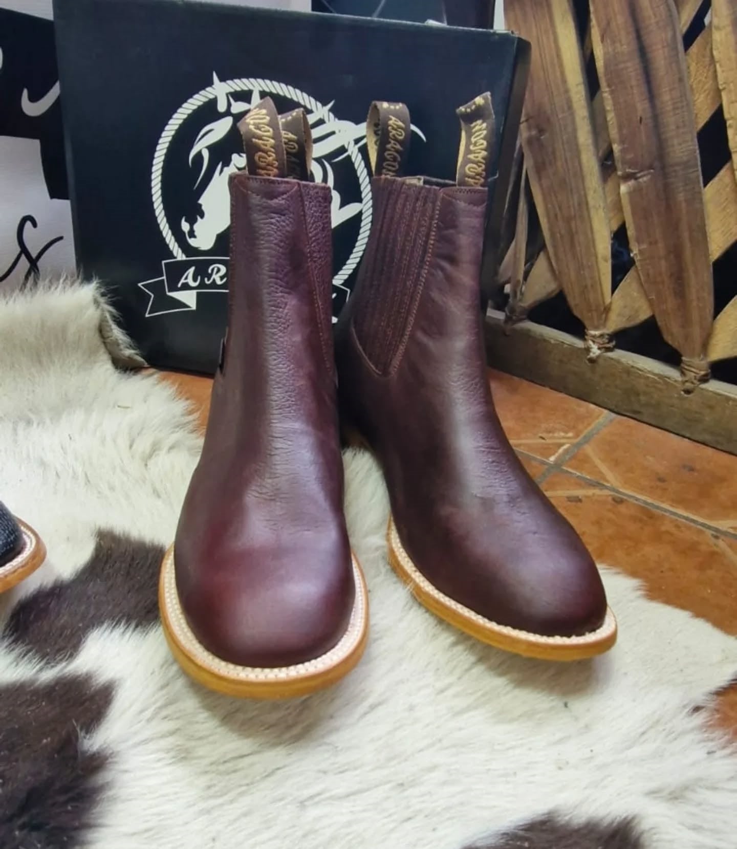 New Handmade Italian Cowhide Boots