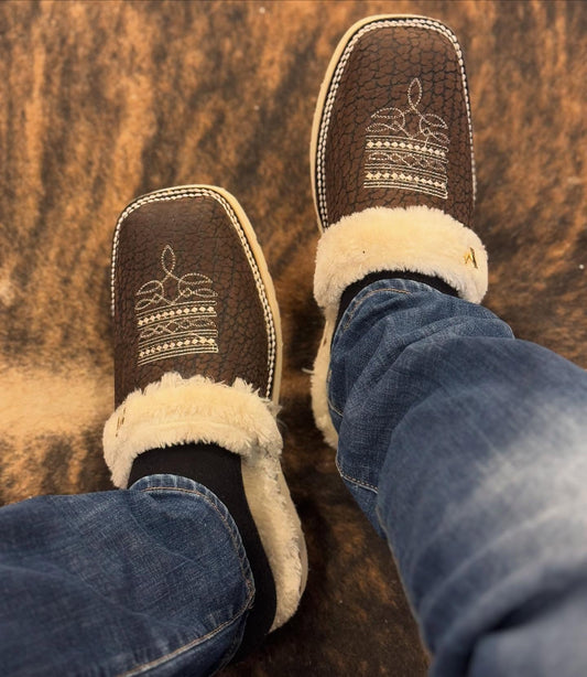 Hand-embroidered Vintage Shoes