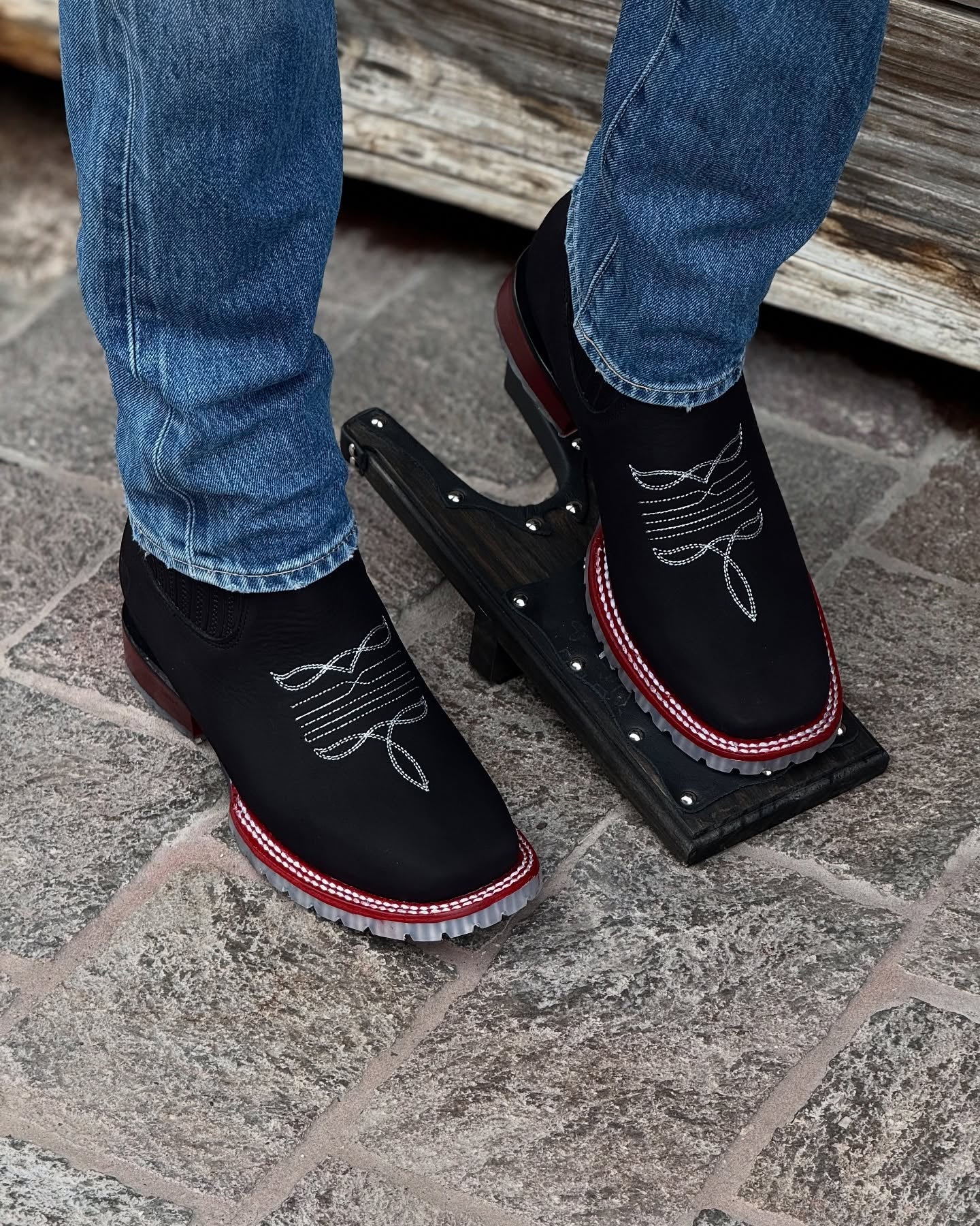 Hand Embroidered Men's Ostrich Square Head Boots