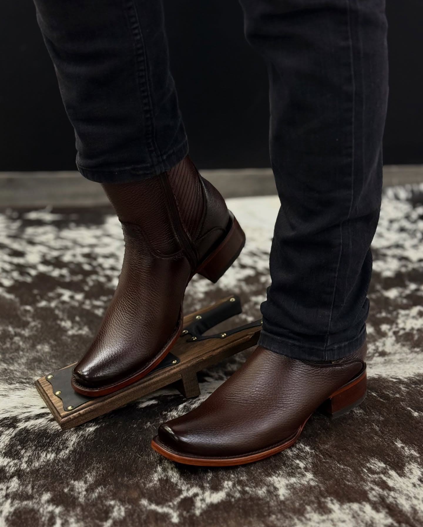 Original Design Cowhide Cowboy Boots