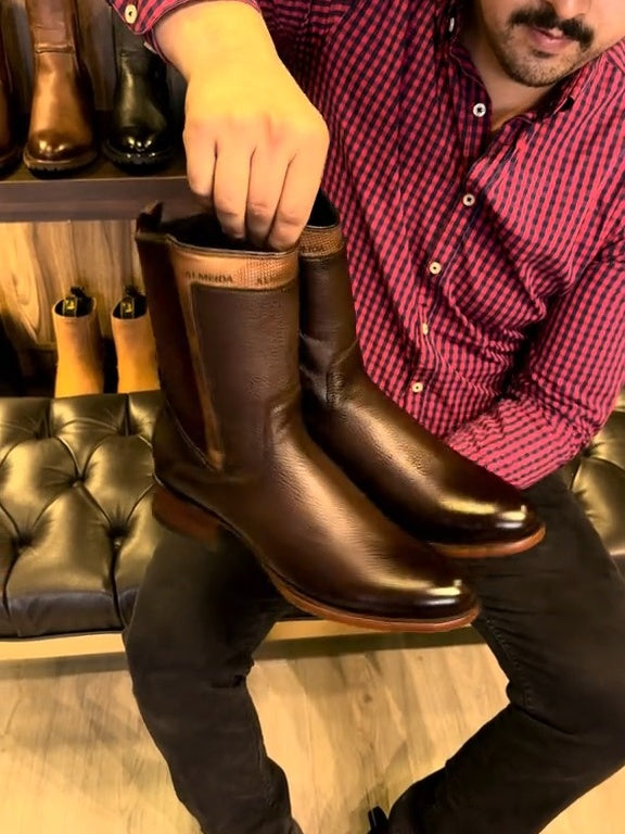 New Pointed Toe Printed Cowhide Boots