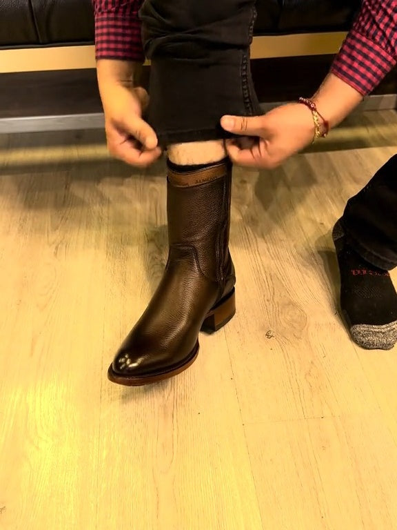 New Pointed Toe Printed Cowhide Boots