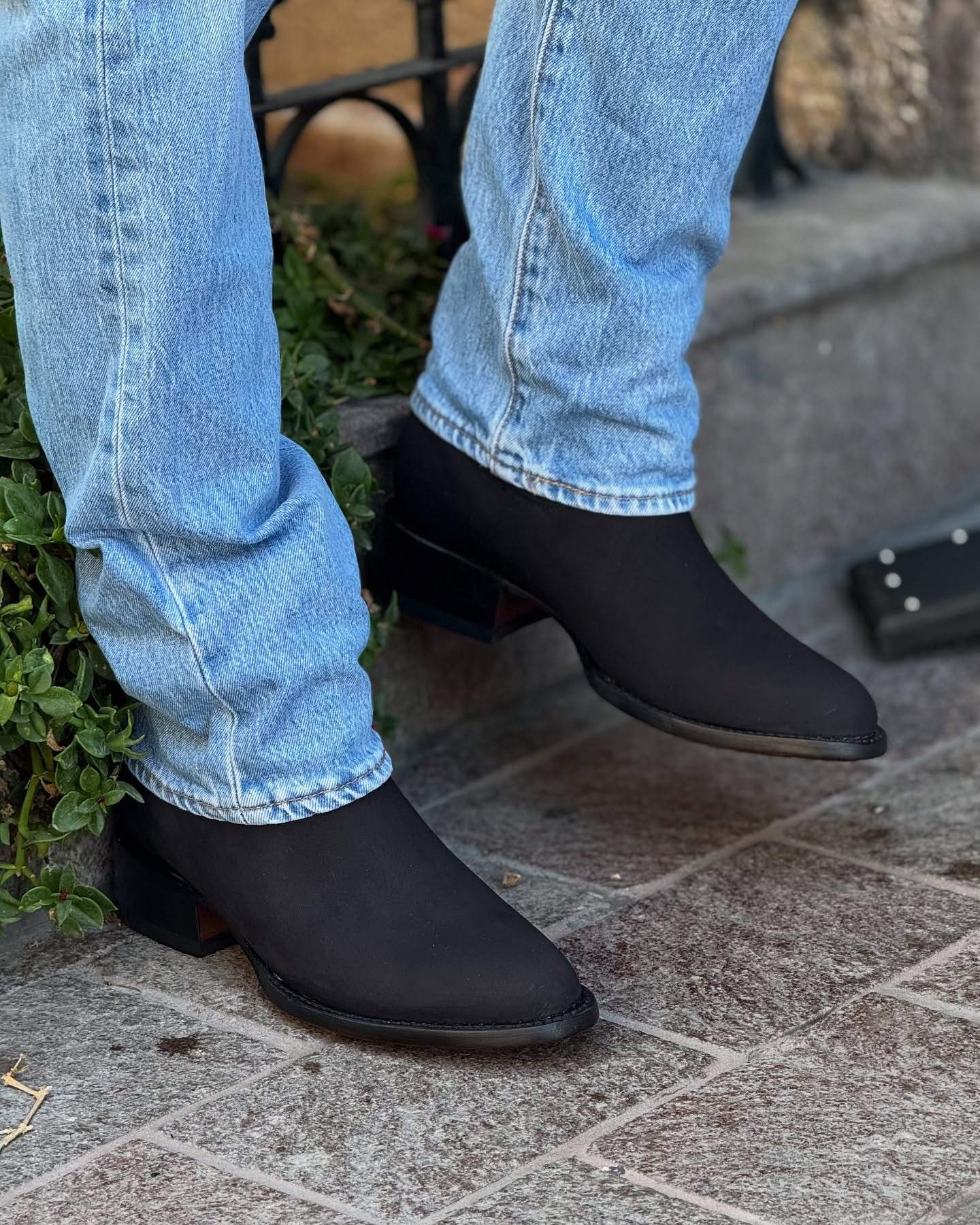 Black Cowhide Oval Boots