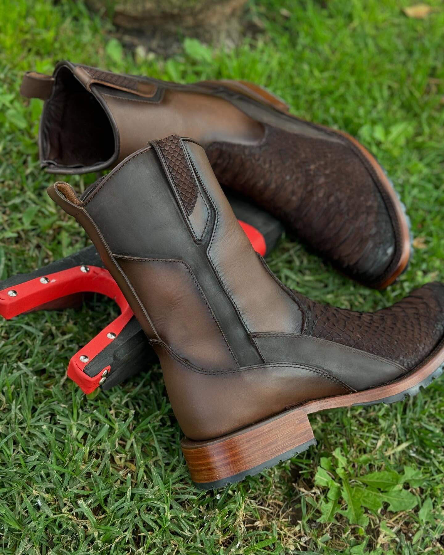 Handmade Crocodile Leather Vintage Boots